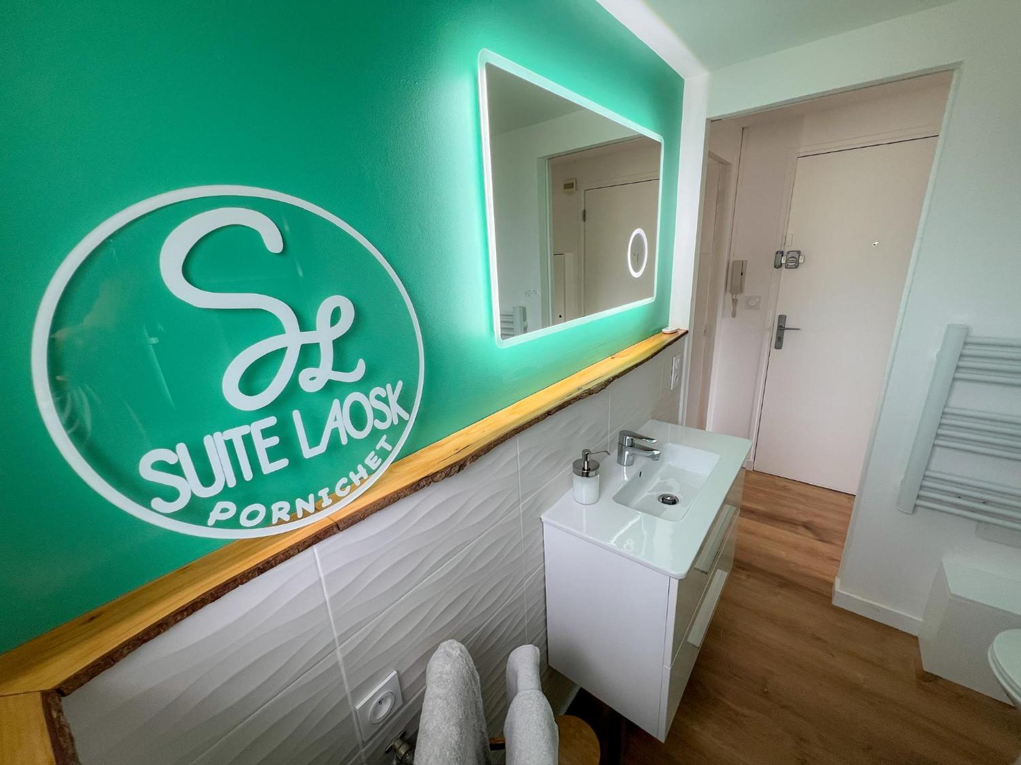Suite Laosk ポミシェ エクステリア 写真